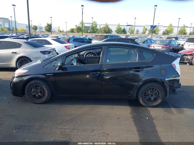 Toyota Prius Two 2015 JTDKN3DU8F0402303 Image 14