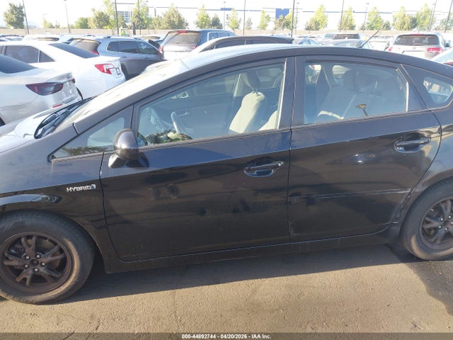 Toyota Prius Two 2015 JTDKN3DU8F0402303 Image 20