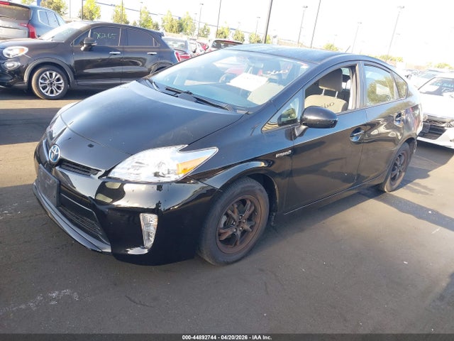 Toyota Prius Two 2015 JTDKN3DU8F0402303 Image 2