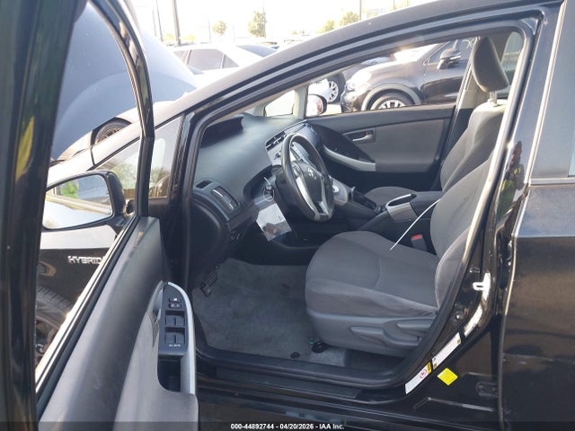 Toyota Prius Two 2015 JTDKN3DU8F0402303 Image 5