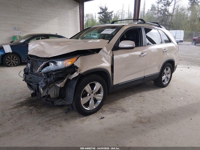 44892748 :رقم المزاد ، 5XYKU4A27CG206368 vin ، 2012 Kia Sorento Ex V6 مزاد بيع