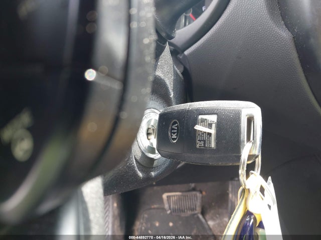 44892770 :رقم المزاد ، KNDJP3A54E7073754 vin ، 2014 Kia Soul + مزاد بيع