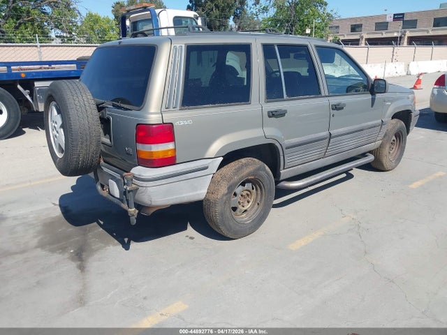 1995 Jeep Grand Cherokee Laredo მანქანა იყიდება აუქციონზე, vin: 1J4GZ58Y8SC748387, აუქციონის ნომერი: 44892776