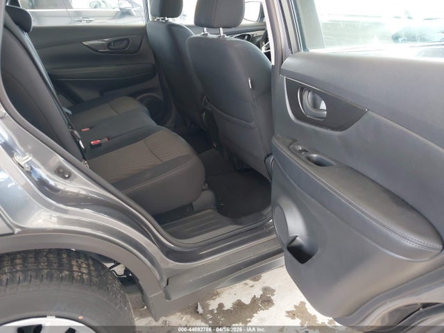 5N1AT2MV5LC808517 Nissan Rogue S Intelligent Awd