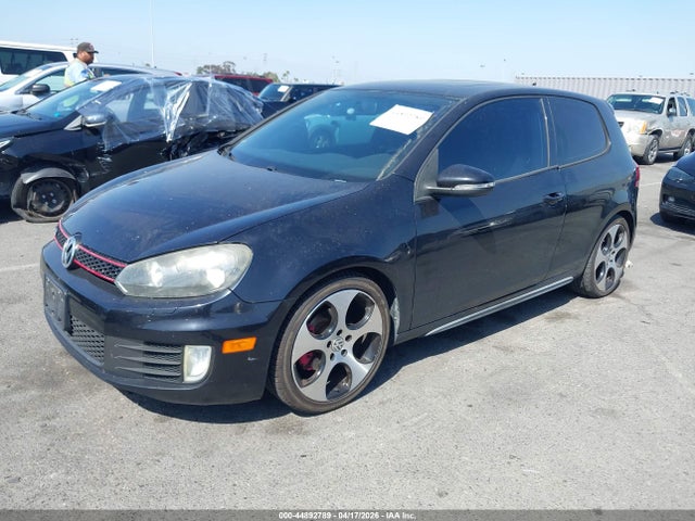 44892789 :رقم المزاد ، WVWEV7AJ4BW057499 vin ، 2011 Volkswagen Gti 2-door مزاد بيع