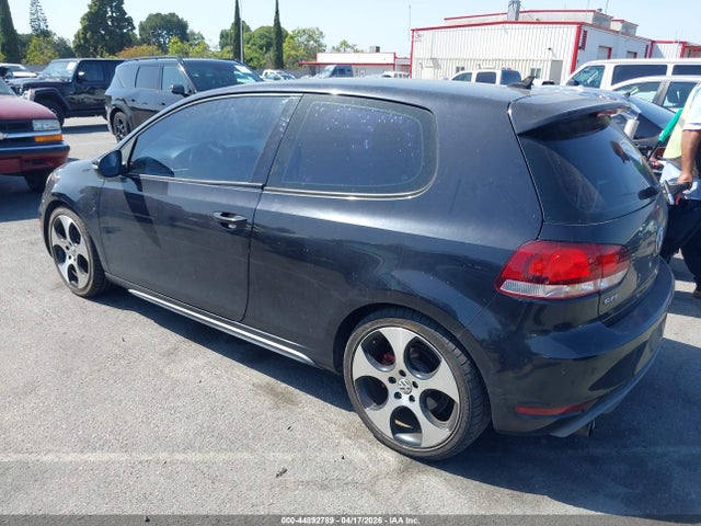 44892789 :رقم المزاد ، WVWEV7AJ4BW057499 vin ، 2011 Volkswagen Gti 2-door مزاد بيع