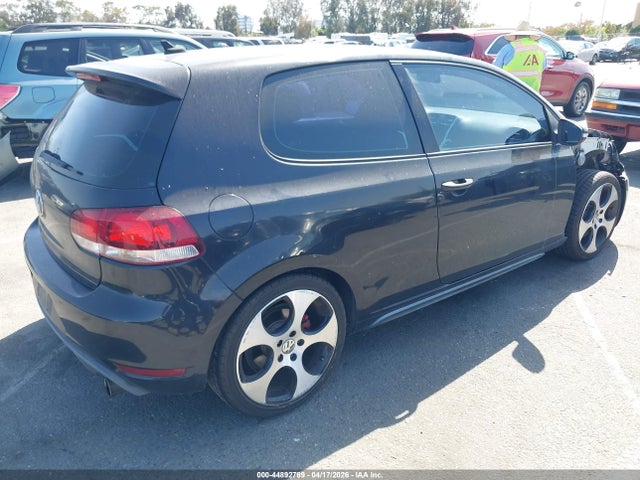 44892789 :رقم المزاد ، WVWEV7AJ4BW057499 vin ، 2011 Volkswagen Gti 2-door مزاد بيع