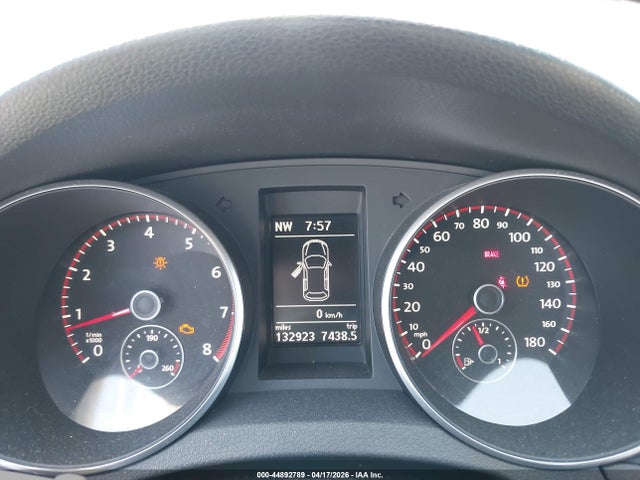 44892789 :رقم المزاد ، WVWEV7AJ4BW057499 vin ، 2011 Volkswagen Gti 2-door مزاد بيع