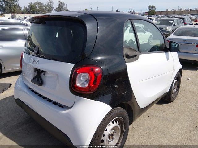 Smart Fortwo Pure 2016 WMEFJ5DA6GK071985 Image 4