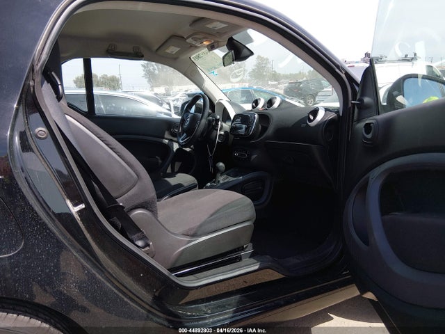 Smart Fortwo Pure 2016 WMEFJ5DA6GK071985 Image 5