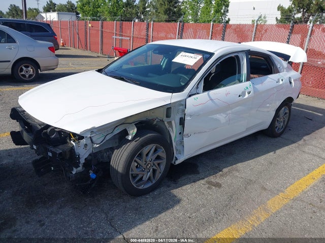 44892820 :رقم المزاد ، KMHLM4DJ4SU167450 vin ، 2025 Hyundai Elantra Hybrid Blue مزاد بيع