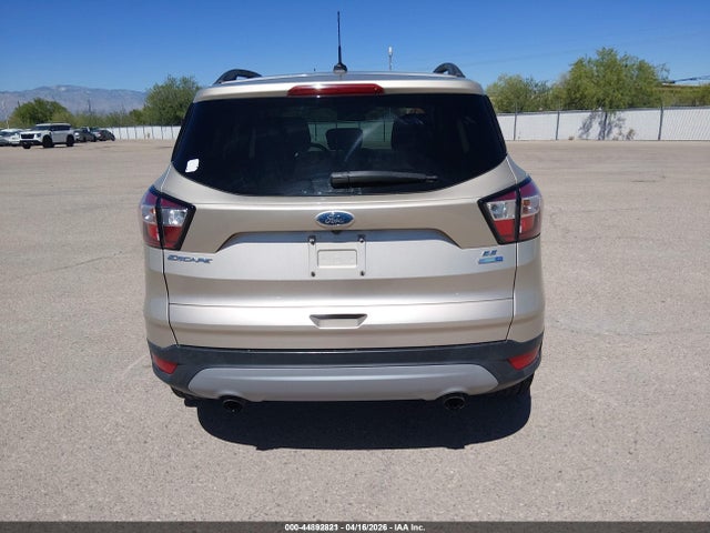 1FMCU9GD5JUC38768 Ford ESCAPE SE