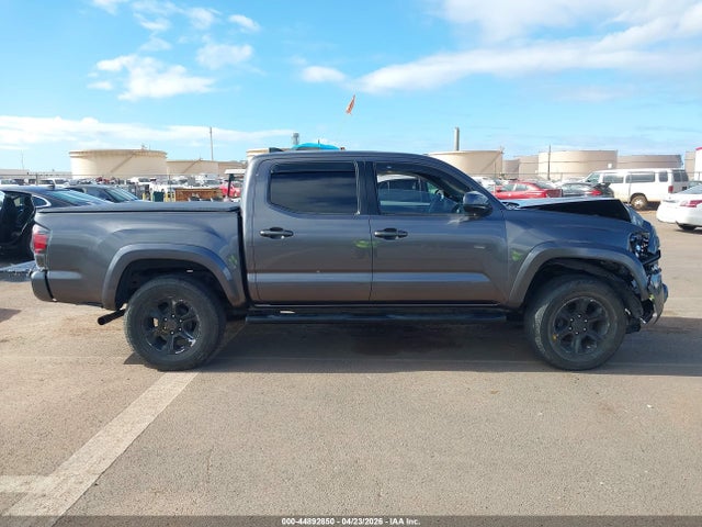 5TFAX5GN6JX106881 Toyota Tacoma Sr5