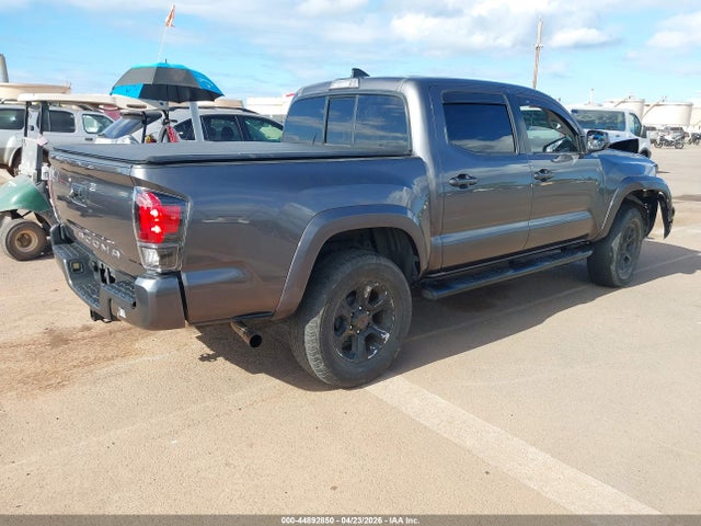 5TFAX5GN6JX106881 Toyota Tacoma Sr5