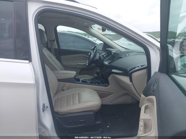2017 Ford Escape Titanium მანქანა იყიდება აუქციონზე, vin: 1FMCU9J92HUA02299, აუქციონის ნომერი: 44892851