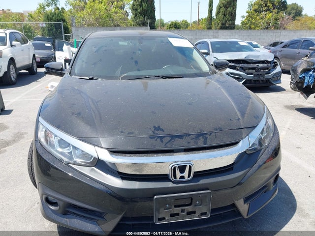 JHMFC1F3XJX005903 Honda Civic Ex-t