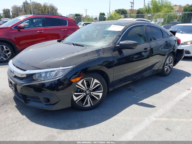 JHMFC1F3XJX005903 Honda Civic Ex-t