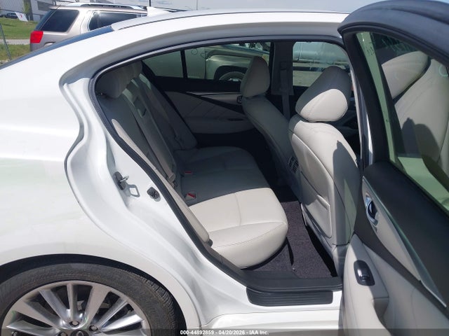 44892859 :رقم المزاد ، JN1EV7BP6MM703095 vin ، 2021 Infiniti Q50 Luxe مزاد بيع