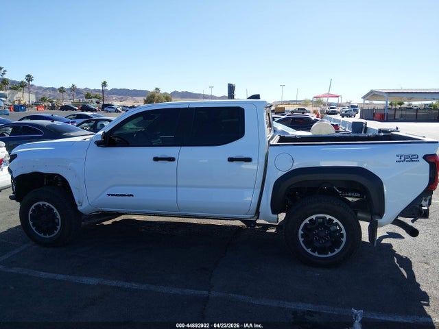 Auction sale of the 2024 Toyota Tacoma Trd Off Road, vin: 3TMLB5JN9RM047939, lot number: 44892902