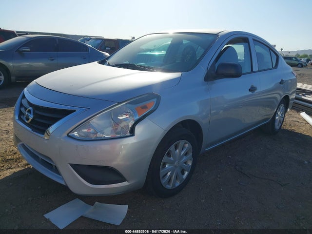 2015 Nissan Versa 1.6 S მანქანა იყიდება აუქციონზე, vin: 3N1CN7AP7FL800246, აუქციონის ნომერი: 44892906