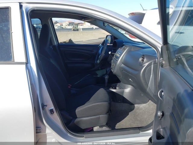 2015 Nissan Versa 1.6 S მანქანა იყიდება აუქციონზე, vin: 3N1CN7AP7FL800246, აუქციონის ნომერი: 44892906