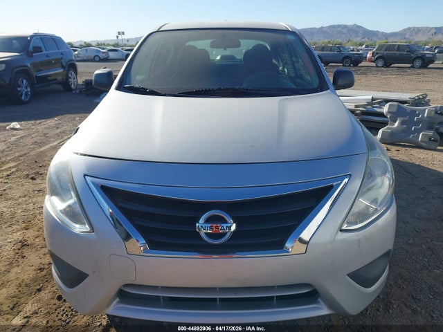 2015 Nissan Versa 1.6 S მანქანა იყიდება აუქციონზე, vin: 3N1CN7AP7FL800246, აუქციონის ნომერი: 44892906