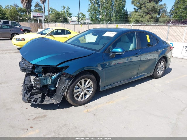 2025 Toyota Camry Le მანქანა იყიდება აუქციონზე, vin: 4T1DAACK4SU124135, აუქციონის ნომერი: 44892907
