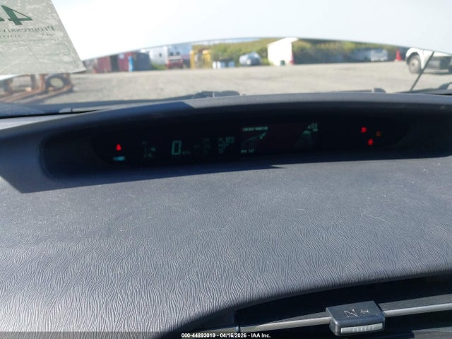 Toyota Prius Two 2015 JTDKN3DU0F0458705 Image 7