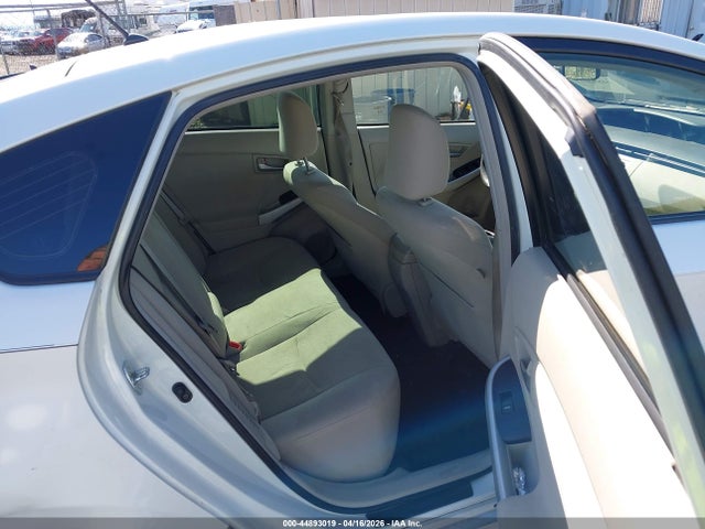 Toyota Prius Two 2015 JTDKN3DU0F0458705 Image 8