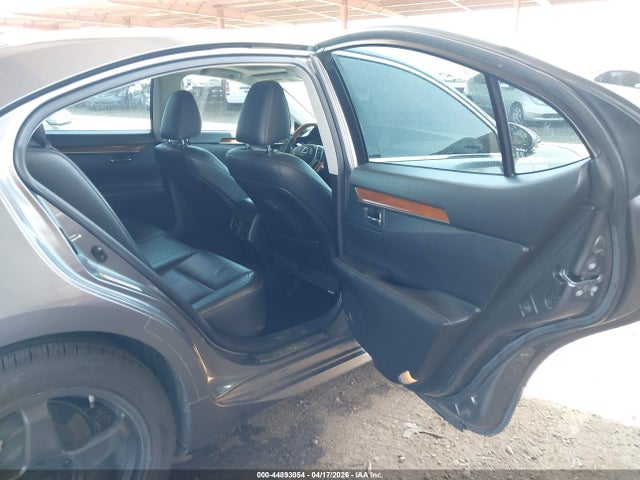 JTHBW1GGXE2050785 Lexus ES 300H