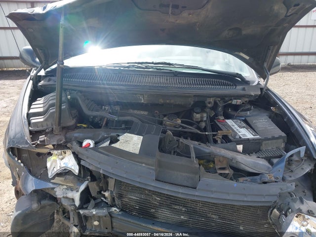 Aukcja sprzedaży 2001 Chrysler Town & Country Lxi, vin: 2C8GP54LX1R176412, numer aukcji: 44893057