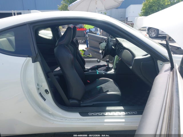 Subaru Brz Limited 2020 JF1ZCAC14L9703793 Image 5