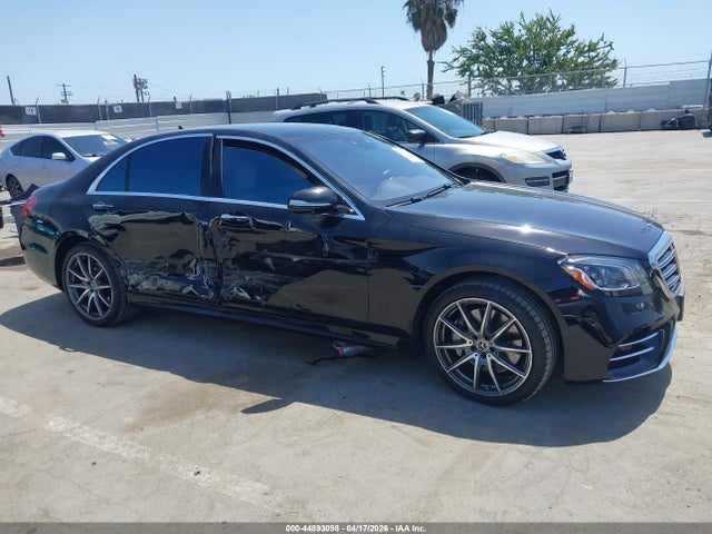 44893098 :رقم المزاد ، WDDUG8DB8JA380049 vin ، 2018 Mercedes-benz S 560 مزاد بيع