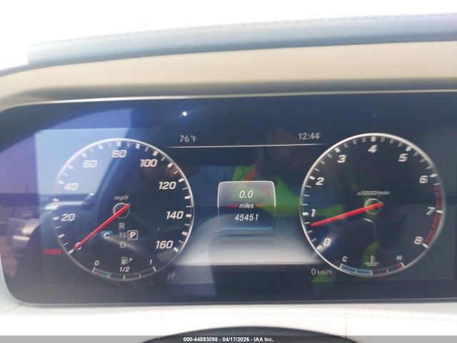 44893098 :رقم المزاد ، WDDUG8DB8JA380049 vin ، 2018 Mercedes-benz S 560 مزاد بيع