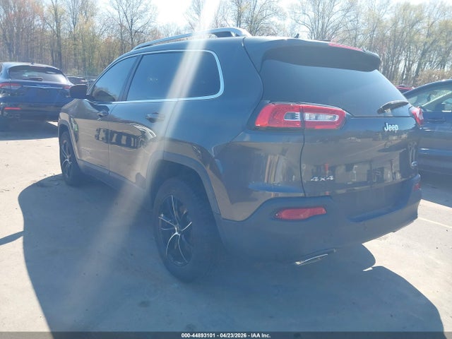 Продаж на аукціоні авто 2016 Jeep Cherokee Latitude, vin: 1C4PJMCS0GW270272, номер лоту: 44893101