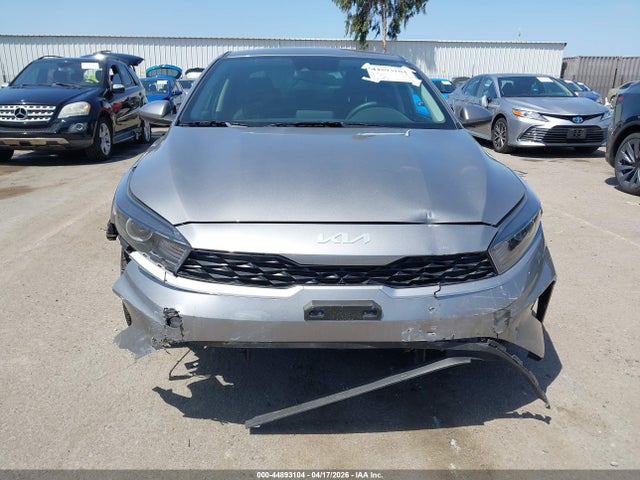 44893104 :رقم المزاد ، 3KPF24AD9RE801978 vin ، 2024 Kia Forte Lxs مزاد بيع