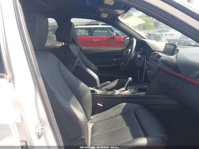 44893119 :رقم المزاد ، WBA3C1G56DNR45858 vin ، 2013 Bmw 328i مزاد بيع