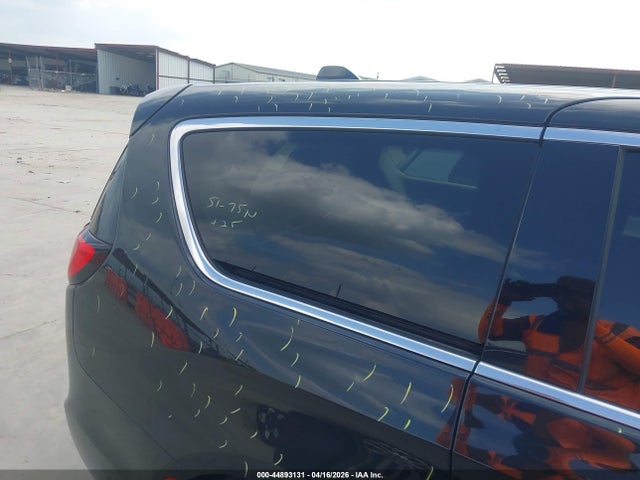 Aukcja sprzedaży 2023 Chrysler Pacifica Hybrid Touring L, vin: 2C4RC1L74PR622307, numer aukcji: 44893131
