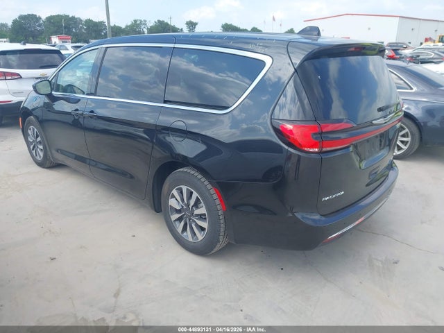 2023 CHRYSLER PACIFICA HYBRID 2C4RC1L74PR622307 Photo 2