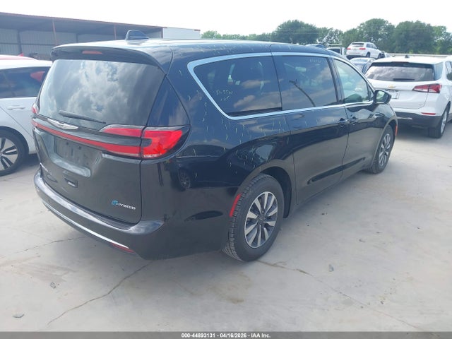 2023 CHRYSLER PACIFICA HYBRID 2C4RC1L74PR622307 Photo 3
