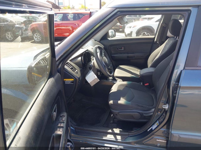 Продажа на аукционе авто 2011 Kia Soul +, vin: KNDJT2A2XB7197745, номер лота: 44893181