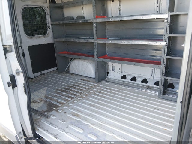 44893182 :رقم المزاد ، 3C6TRVBG8FE506418 vin ، 2015 Ram Promaster 1500 مزاد بيع