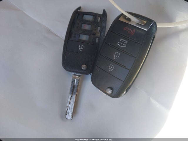 Продажа на аукционе авто 2015 Kia Optima Lx, vin: 5XXGM4A75FG464527, номер лота: 44893202