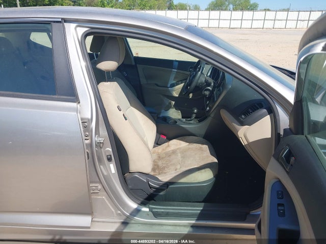 Продажа на аукционе авто 2015 Kia Optima Lx, vin: 5XXGM4A75FG464527, номер лота: 44893202