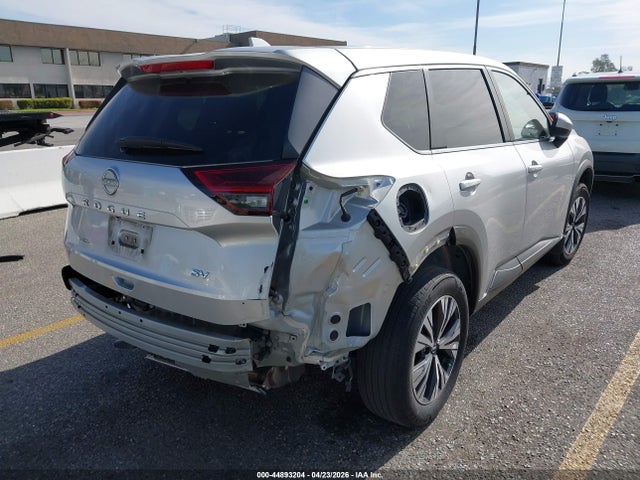 JN8BT3BA9PW433304 Nissan Rogue Sv Fwd