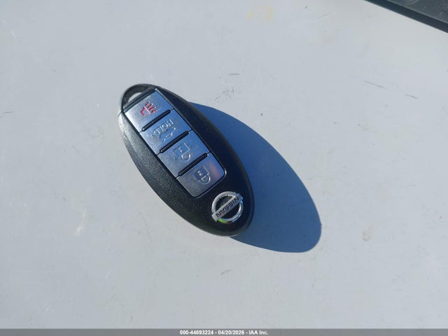 44893224 :رقم المزاد ، 3N1AB7AP1FY285828 vin ، 2015 Nissan Sentra Sv مزاد بيع