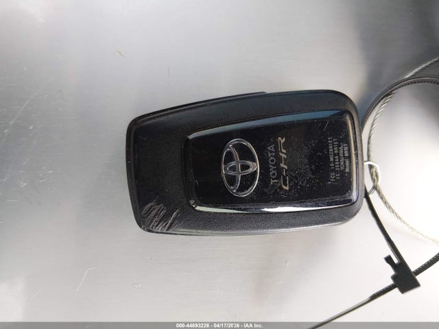 JTNKHMBX1K1019023 Toyota C-hr Limited