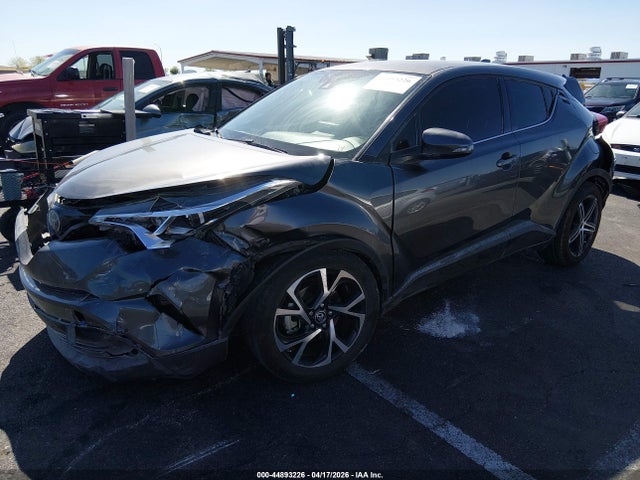 JTNKHMBX1K1019023 Toyota C-hr Limited