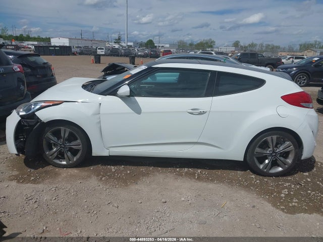 Продажа на аукционе авто 2016 Hyundai Veloster, vin: KMHTC6AD1GU298355, номер лота: 44893253