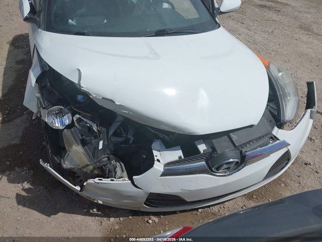 Продажа на аукционе авто 2016 Hyundai Veloster, vin: KMHTC6AD1GU298355, номер лота: 44893253